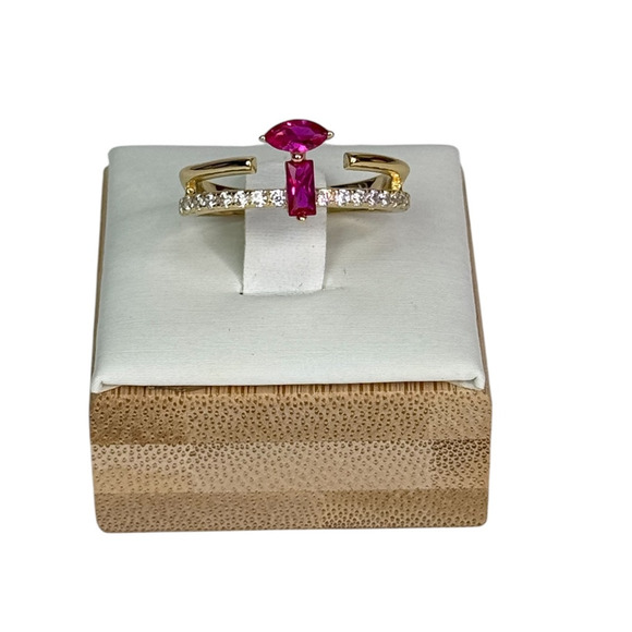Golden Kiss Fuchsia CZ stone Ring for Her - Picture 1 of 4